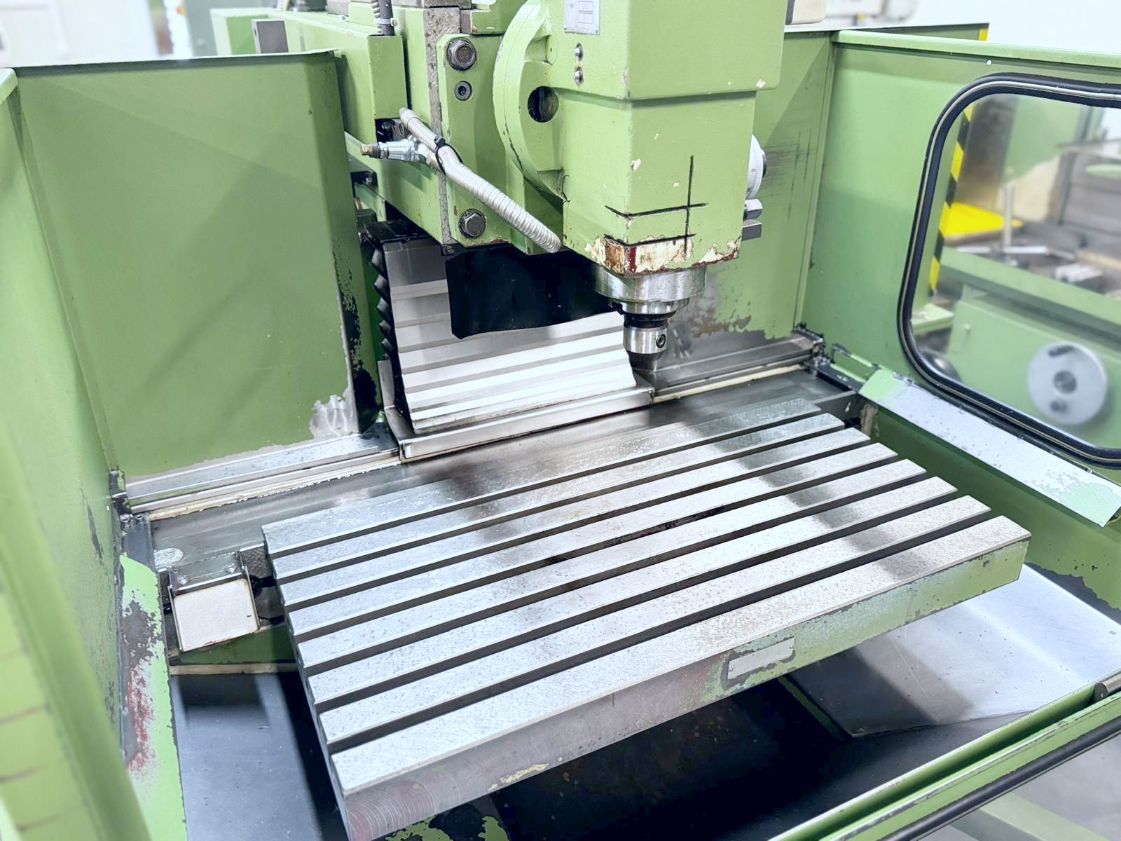 | AJBmetall Frezarka AVIA FNF 40C 16