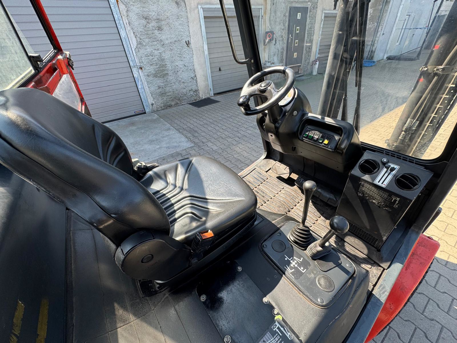 | AJBmetall Wózek widłowy LINDE H30D-03 8