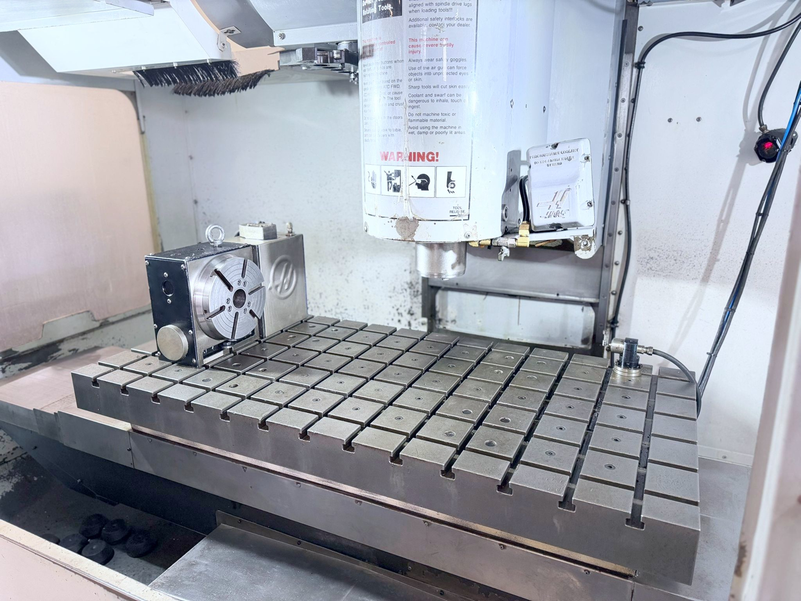 | AJBmetall Frezarka CNC HAAS VM-3HE 4